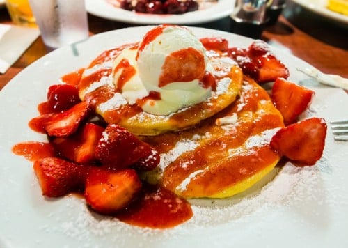 pancakes-on-the-rocks_re