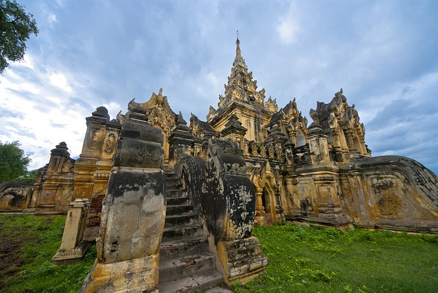 ผลการค้นหารูปภาพสำหรับ เมืองอังวะ"