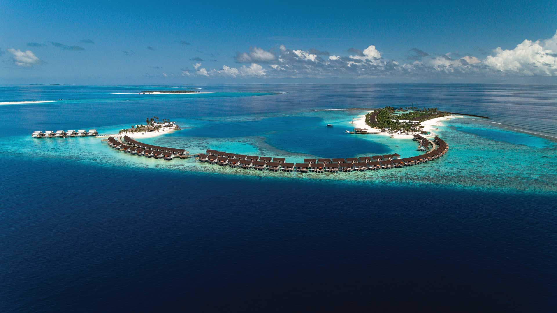 OBLU SELECT AT SANGELI Maldives (โอบลู ซีเล็ค แอท เซนเกลี มัลดีฟส์) ไม่รวมตั๋วเครื่องบิน ราคาเริ่มต้น 27,900 บาท เหมาะสำหรับคู่รักและครอบครัว