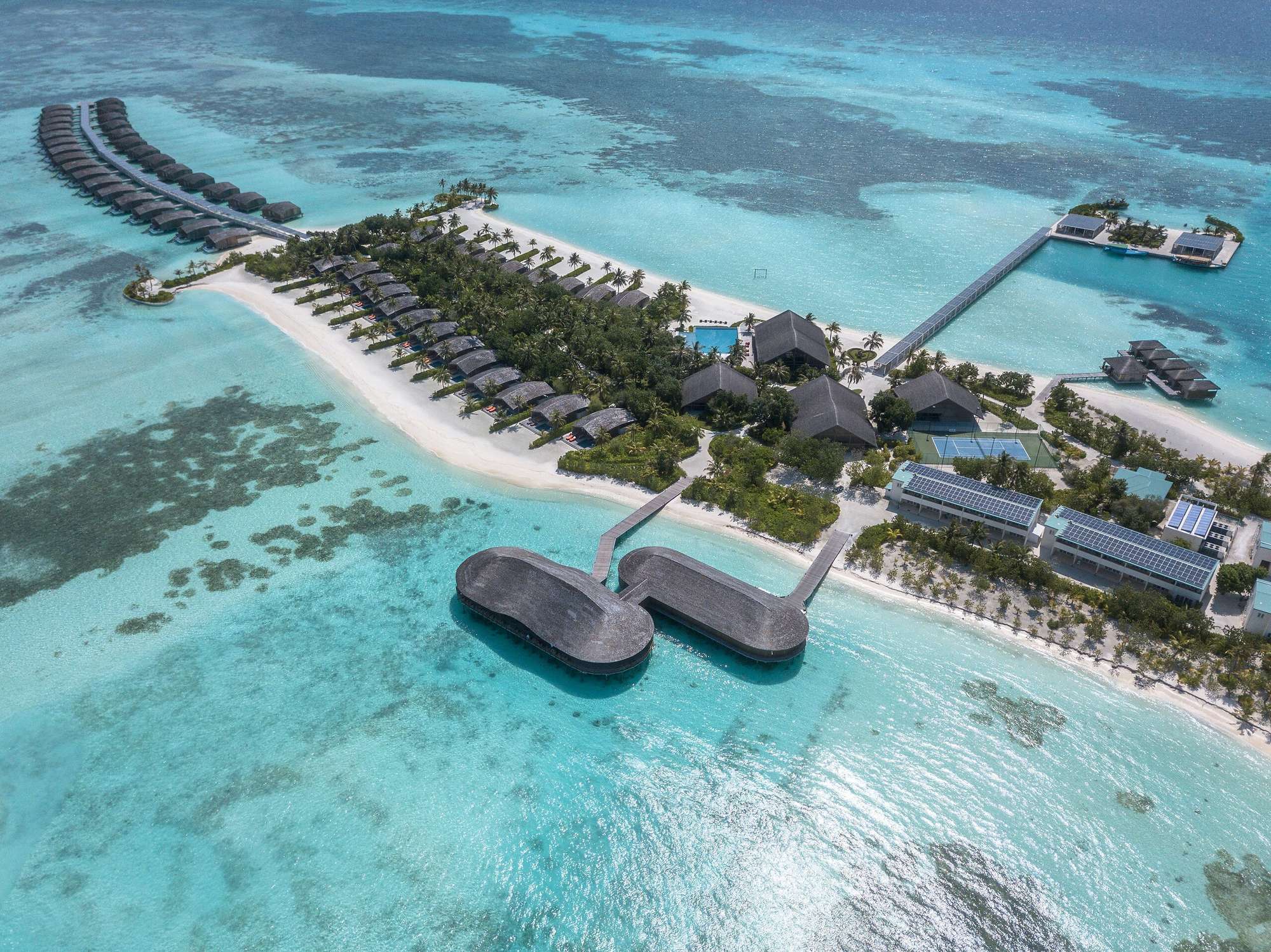 ClubMed Finolhu Villas Maldives (คลับเมด ฟิโนลูห์ วิลล่า มัลดีฟส์) ไม่รวมตั๋วเครื่องบิน ราคาเริ่มต้น 52,800 บาท เหมาะสำหรับคู่รัก