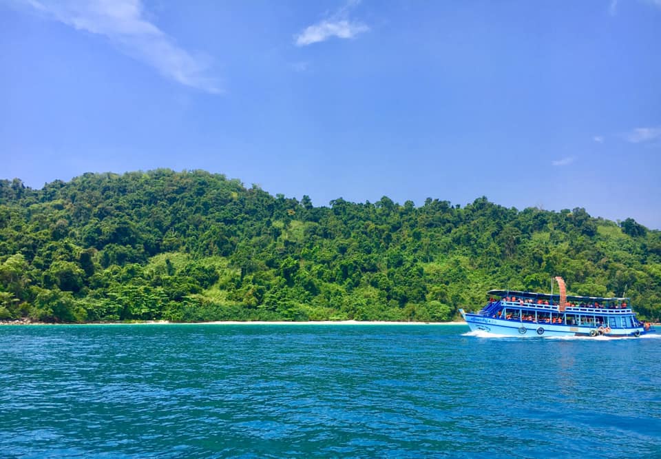 แพ็คเกจที่พักและดำน้ำที่เกาะช้าง 3วัน 2คืน เดินทางได้ถึง 31 ตุลาคม 63 ราคาเพียง 2,590 บาท
